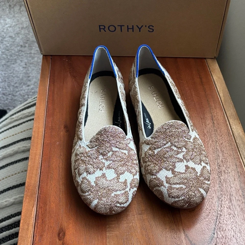 Rothy's lounge loafer in Gold Chantilly - Picture 2 of 10